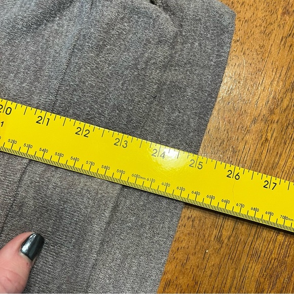 Byrdie Women’s dark gray pullover sweatshirt thick blouse size large - Picture 4 of 6